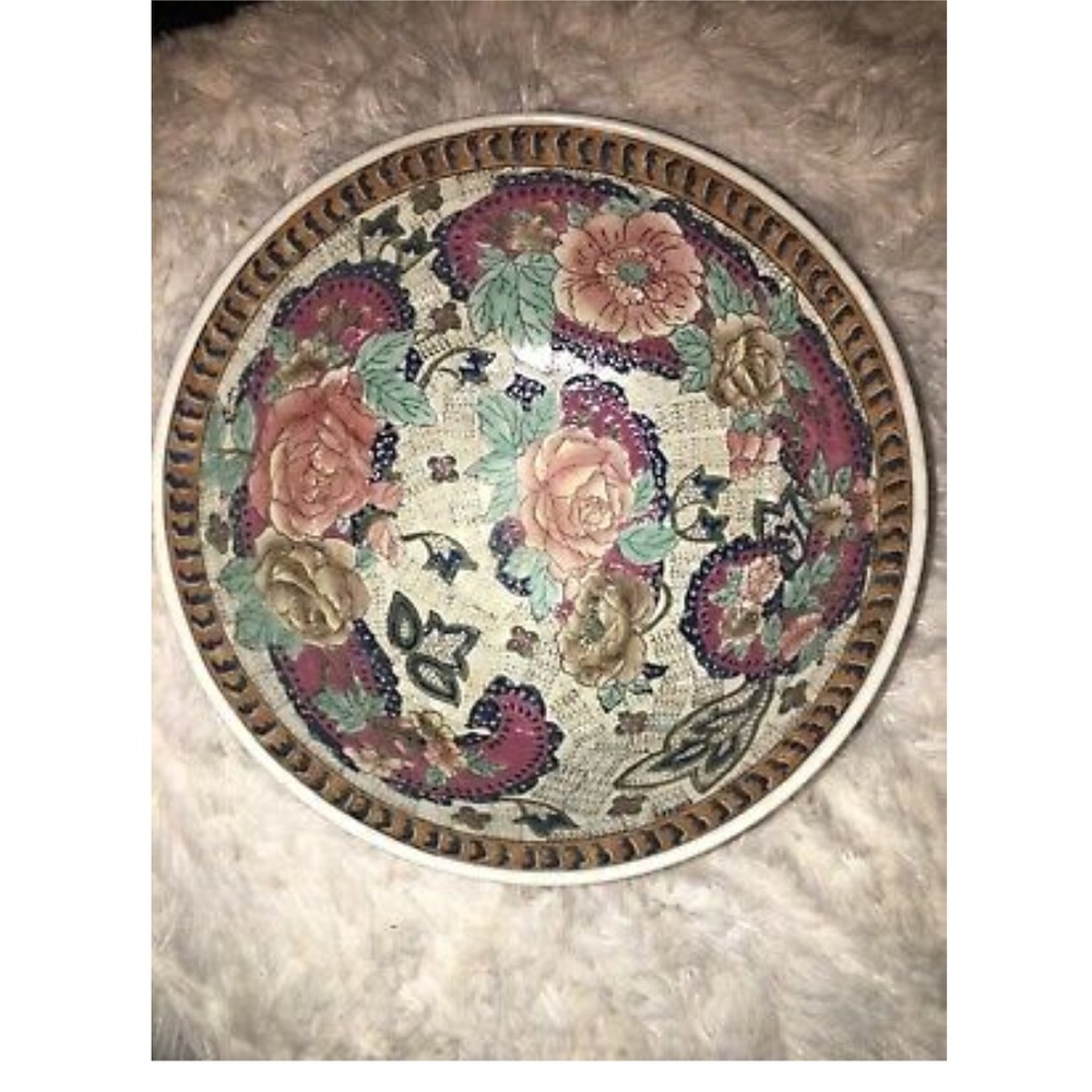 antique bowl decor